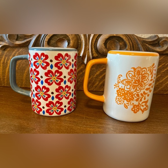 Pioneer Woman Salt/Pepper Set, Floral - Picture 3 of 6